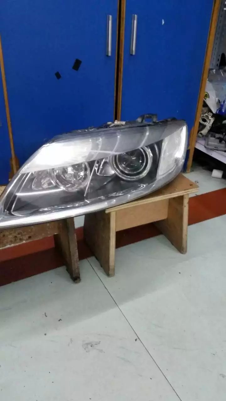 【每日改裝案例】奧迪q7車燈升級(jí)Q5雙光透鏡 深圳光速車改改燈
