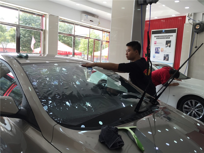 武漢汽車貼膜武昌南湖現(xiàn)代朗動(dòng)全車愛思酷膜施工案例/愛思酷膜好不好？產(chǎn)家哪里