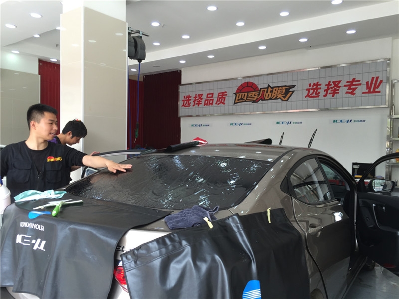 武漢汽車貼膜武昌南湖現(xiàn)代朗動(dòng)全車愛思酷膜施工案例/愛思酷膜好不好？產(chǎn)家哪里
