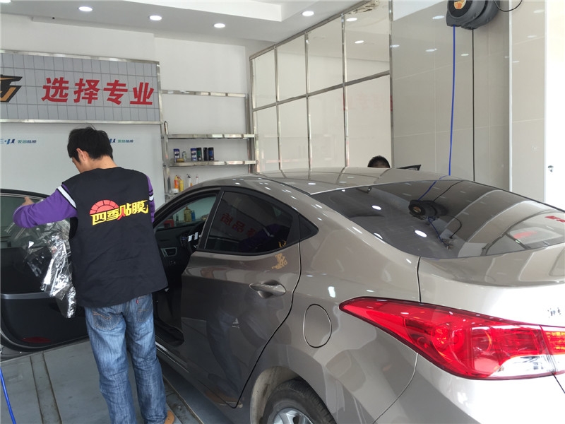 武漢汽車貼膜武昌南湖現(xiàn)代朗動(dòng)全車愛思酷膜施工案例/愛思酷膜好不好？產(chǎn)家哪里