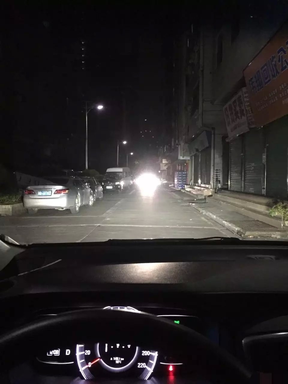 【每日改燈作品】新歐德賽燈光升級海拉5雙光透鏡   深圳光速車改改燈