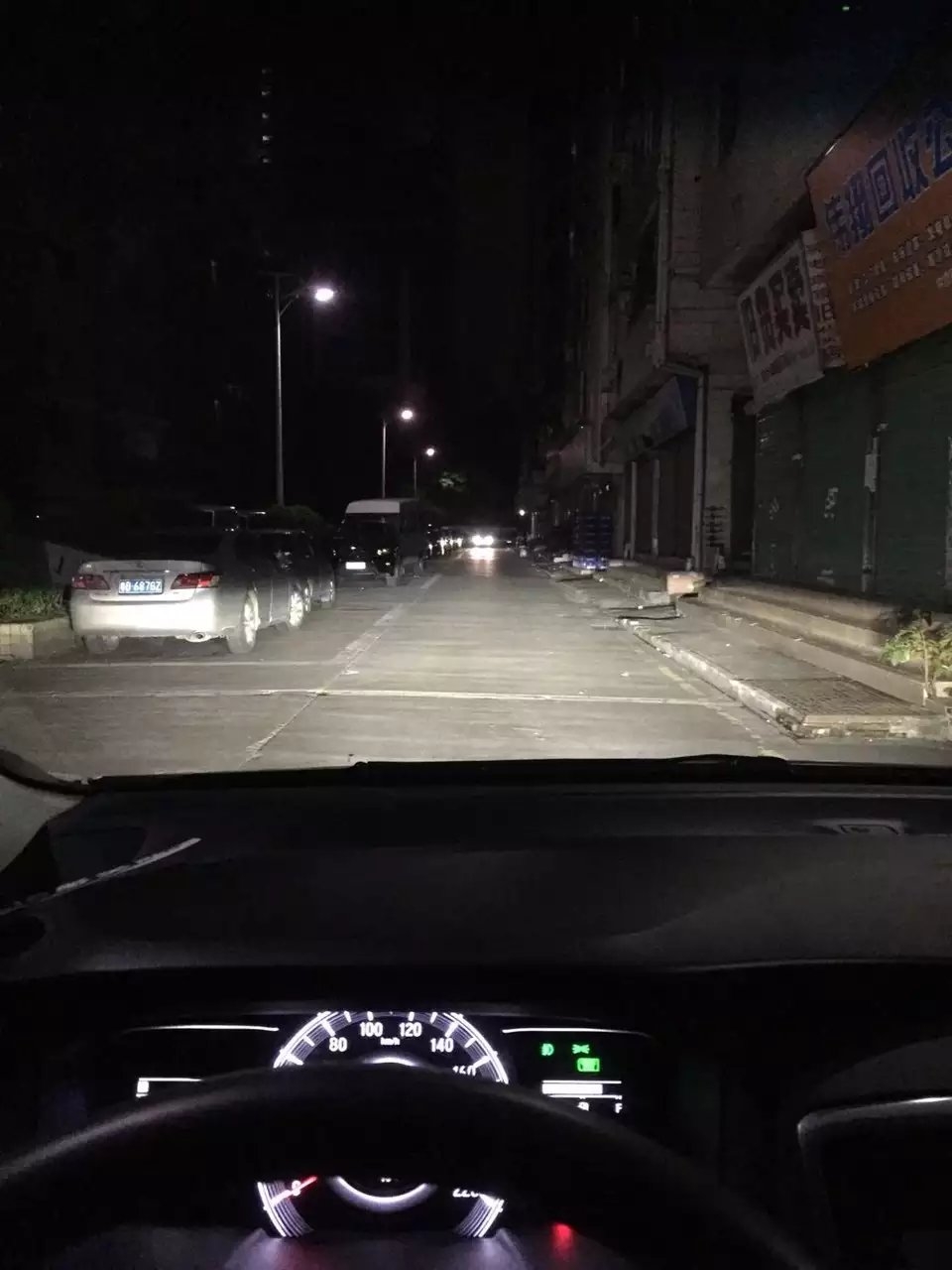 【每日改燈作品】新歐德賽燈光升級海拉5雙光透鏡   深圳光速車改改燈