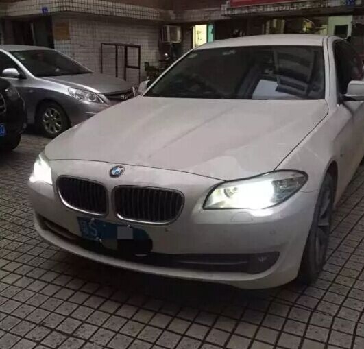 【每日改裝案例】寶馬5系燈光升級(jí)Q5雙光透鏡   深圳光速車改改燈