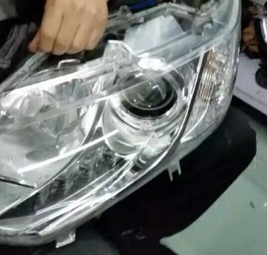 新凱美瑞車燈升級海拉5透鏡+天使眼   深圳光速車改改燈