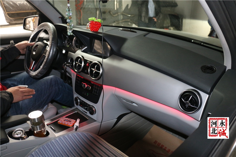 【永誠(chéng)汽車(chē)】石家莊奔馳GLK260升級(jí)原廠電動(dòng)折疊后視鏡，副廠七彩氛圍燈