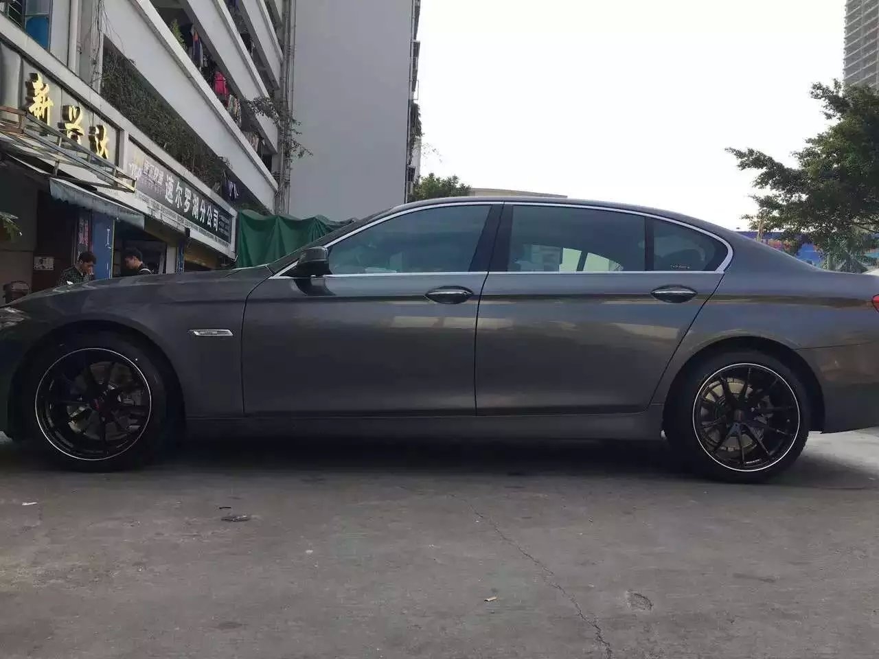 寶馬，裝 全新 RAYS G25 完工