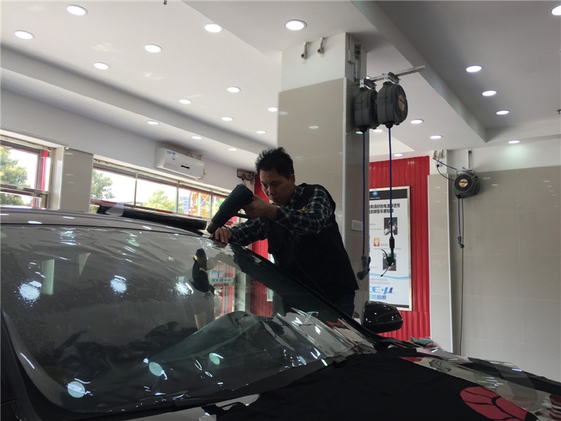 武漢武昌龍膜授權(quán)店汽車貼膜四季貼膜南湖專業(yè)施工店
