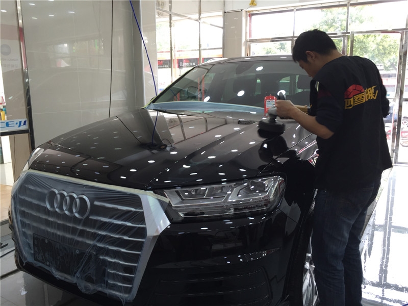 武漢武昌龍膜授權(quán)店汽車貼膜四季貼膜南湖專業(yè)施工店