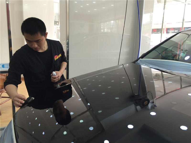 武漢武昌龍膜授權(quán)店汽車貼膜四季貼膜南湖專業(yè)施工店