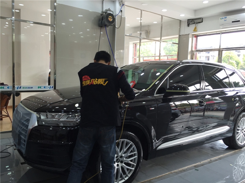 武漢武昌龍膜授權(quán)店汽車貼膜四季貼膜南湖專業(yè)施工店