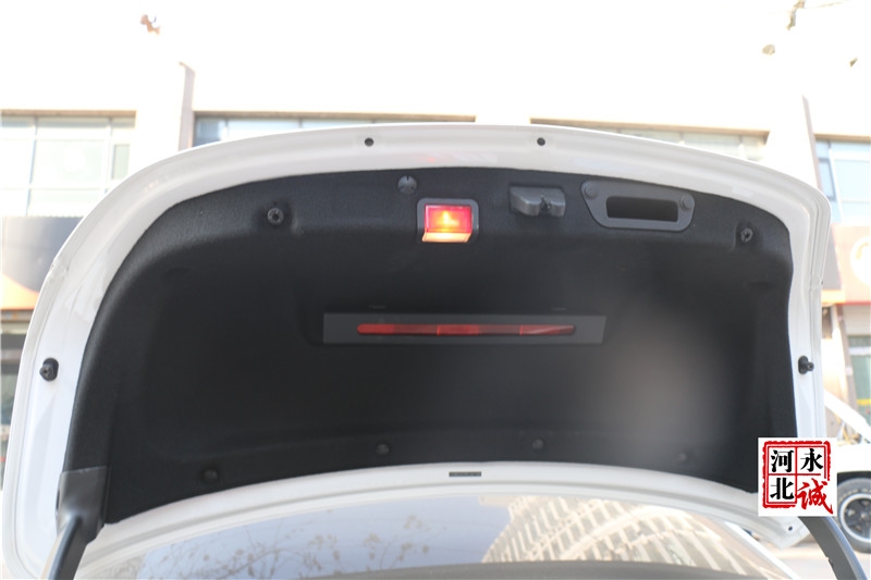 【永誠汽車】石家莊奔馳C200L升級原廠電動后尾門