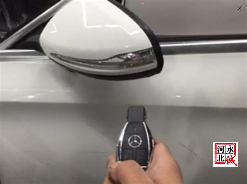 【永誠(chéng)汽車】專業(yè)奔馳改裝店，石家莊奔馳C200L升級(jí)原廠電動(dòng)折疊后視鏡