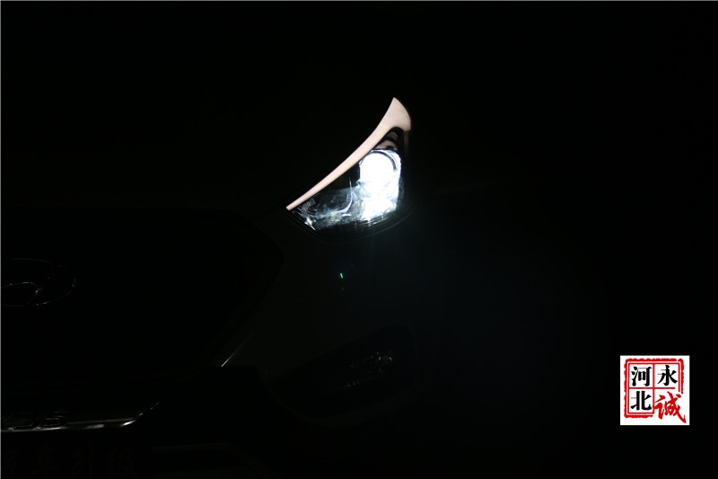 【永誠汽車】石家莊現(xiàn)代ix35改燈，Q5透鏡+巖崎5500K氙氣燈+歐司朗安定