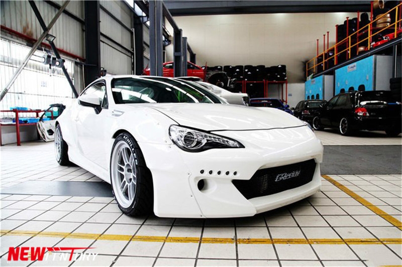 丰田GT86改装RocketBunny宽体二代大包围套件介绍