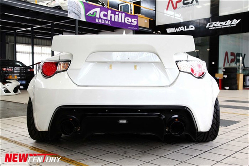 豐田GT86改裝RocketBunny寬體二代大包圍套件介紹
