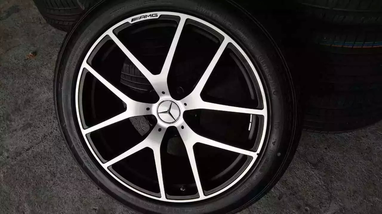 奔馳 原裝 21寸 G65．全新一套