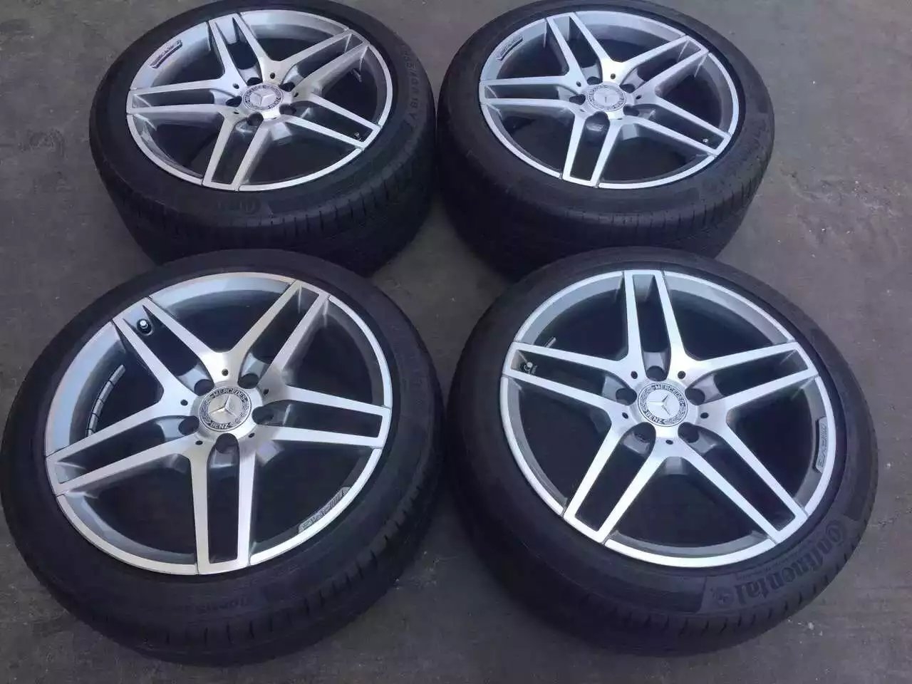奔馳，裝 原裝 18寸 AMG ，完工