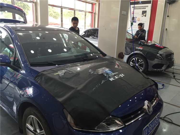 奔馳GL200龍膜AVS70+ATR15施工效果/龍膜武漢正規(guī)授權(quán)店/怎么辨別龍膜真假/龍膜質(zhì)保幾年/武漢四季貼膜武昌南湖店