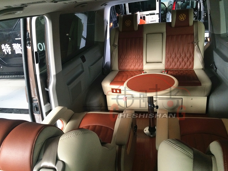 鄭州凱路威咖啡色與米色搭配改裝，鄭州車時尚汽車內(nèi)飾改裝，座椅包皮改裝價錢