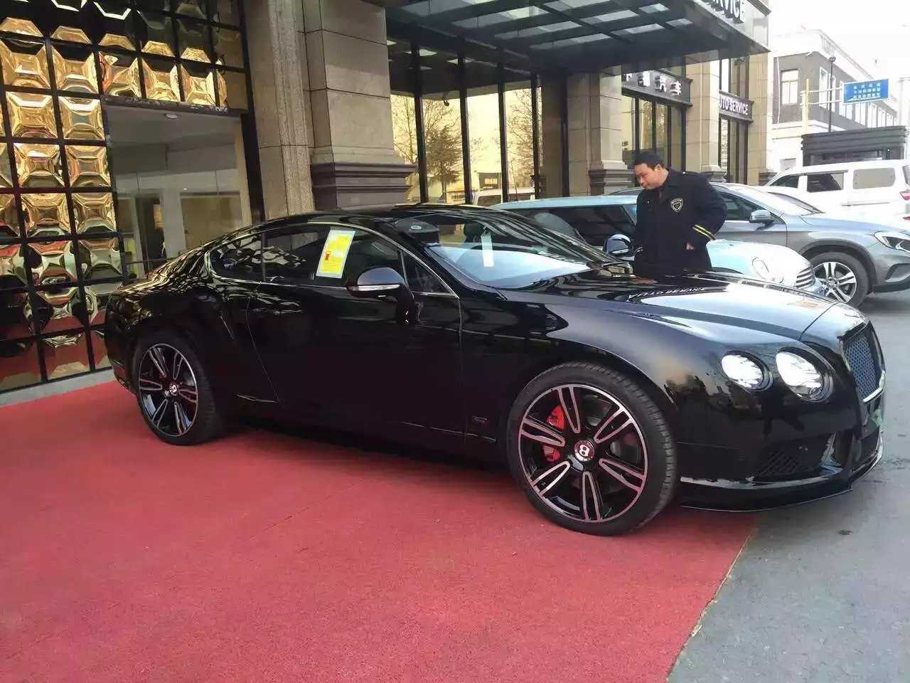 賓利 提車換鈴．0公里拆 ，21寸黑色