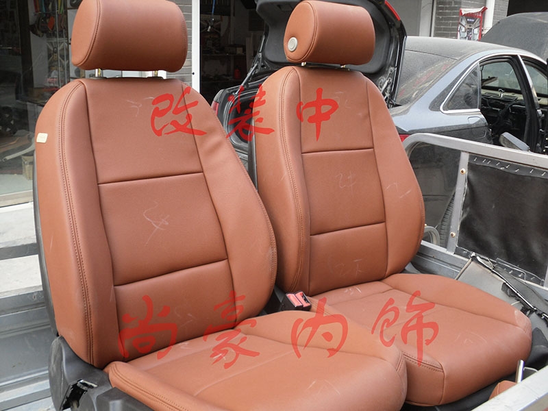 奧迪A6L內(nèi)飾尊貴豪華改裝