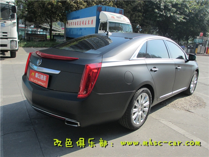 凱迪拉克XTS全車(chē)貼膜改色施工比利時(shí)麥可貼亞光黑