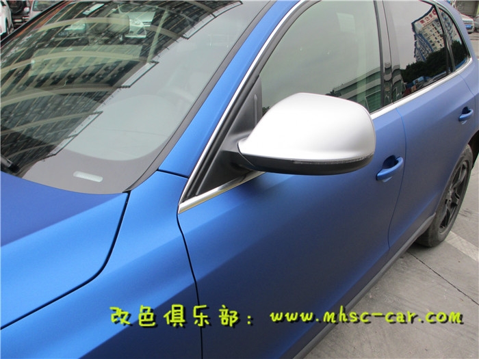 奧迪Q5車身貼膜改顏色 全車改色貼膜施工美國(guó)雅龍亞面金屬深海藍(lán)