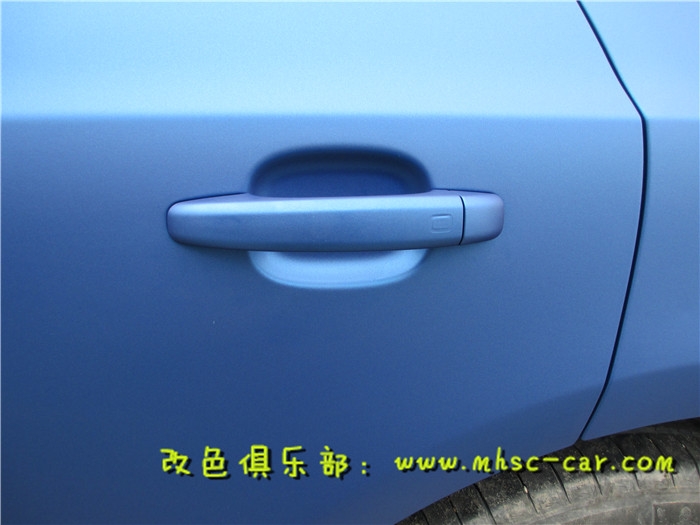 奧迪Q5車身貼膜改顏色 全車改色貼膜施工美國(guó)雅龍亞面金屬深海藍(lán)
