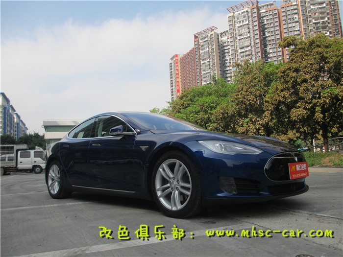 特斯拉全車施工車漆透明保護(hù)膜隱形車身