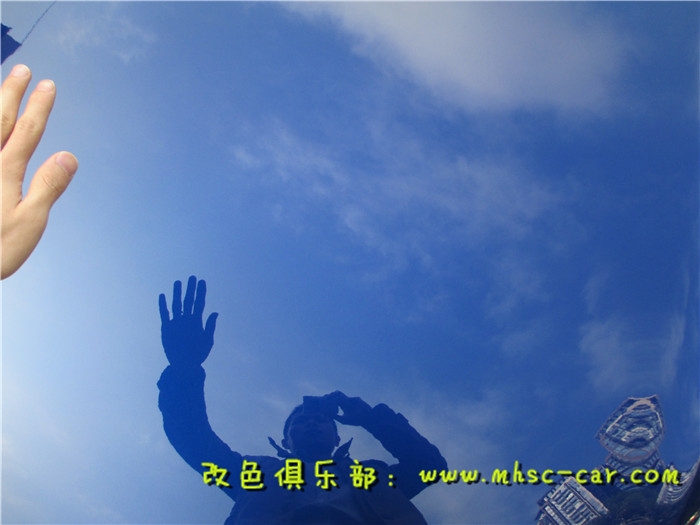 特斯拉全車施工車漆透明保護(hù)膜隱形車身
