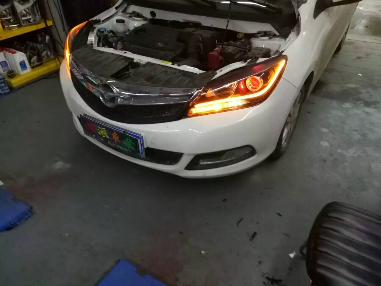 海馬M3大燈升級(jí)海拉雙光透鏡