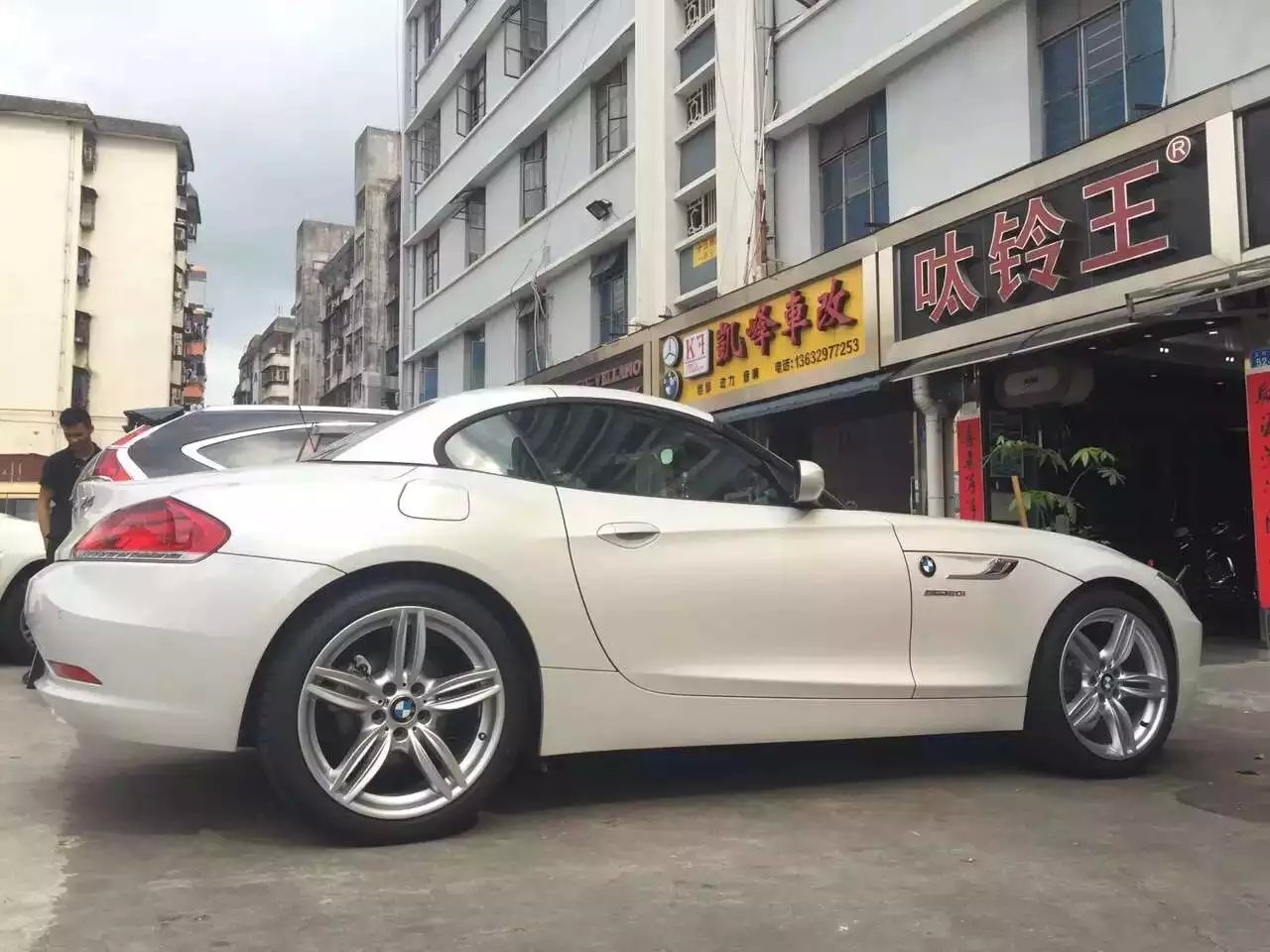 寶馬，裝 原裝 19寸！