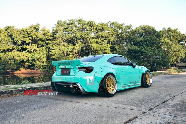 豐田GT86 斯巴魯BRZ改裝Greddy Rocketbunny寬體大包圍火箭兔套件