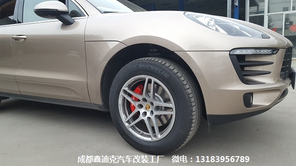 保時(shí)捷MACAN 2.0T改裝GTS四出尾喉，剎車卡鉗改色