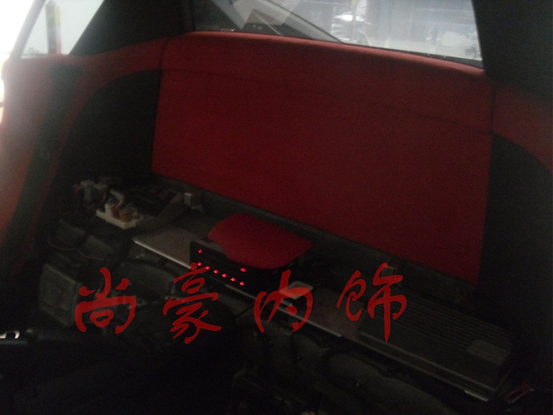 R8內(nèi)飾豪華升級改裝