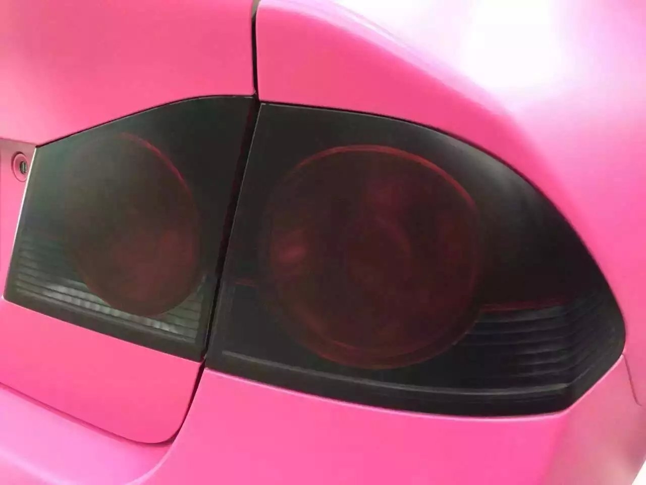 蘭光汽車內(nèi)飾貼膜之奧迪A3冰玫紅內(nèi)飾改色