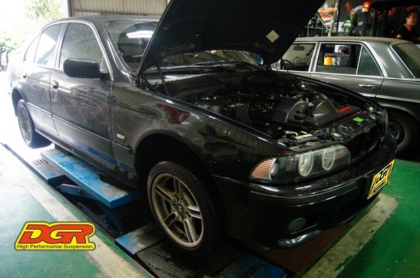 寶馬 E39