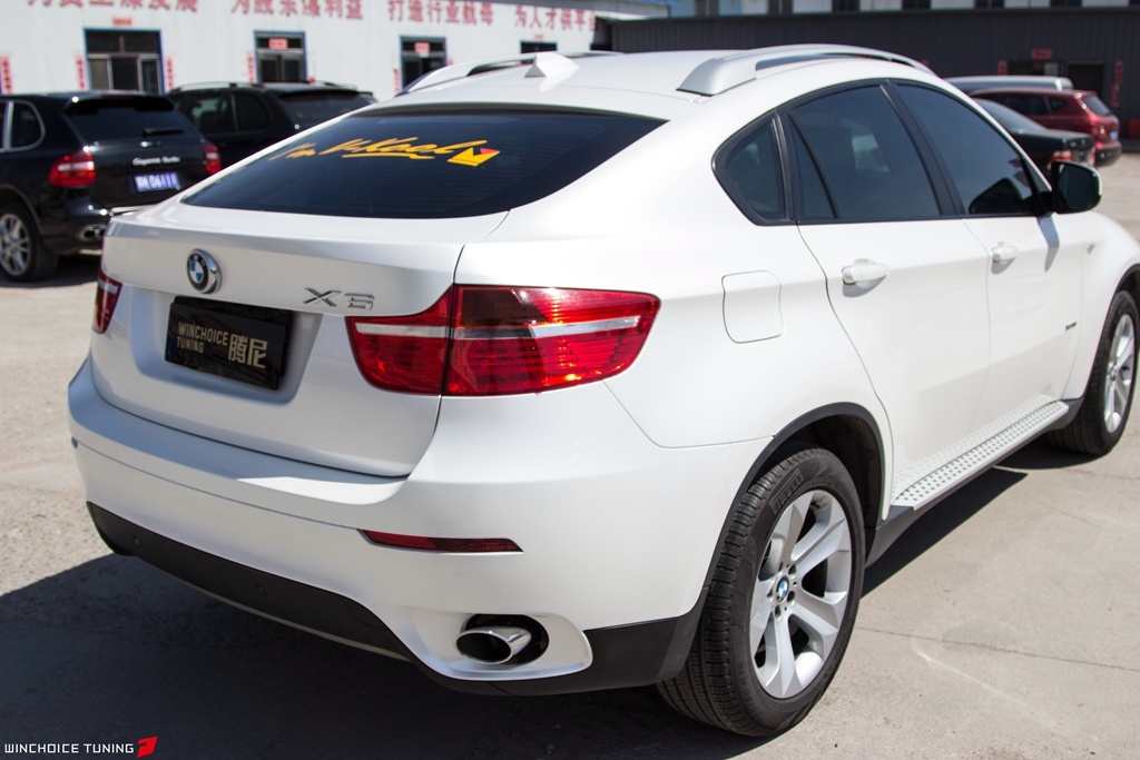 BMW 寶馬 X6 全車(chē)身貼膜換裝 PWF 糖果白