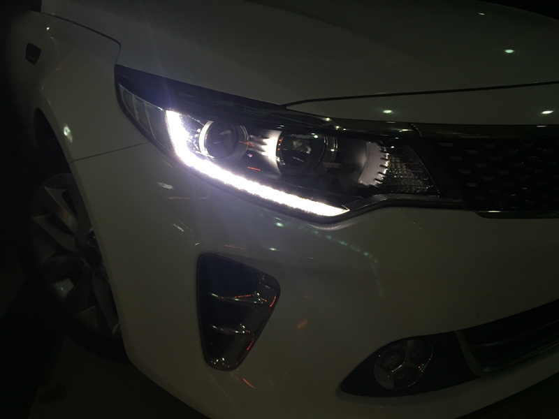上海16款K5升級(jí)車燈 改裝海拉5透鏡 巖崎5500K氙氣燈 遠(yuǎn)光LED光源大燈