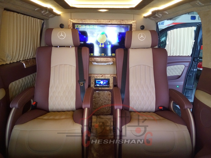 鄭州汽車內(nèi)飾改裝基地/奔馳威霆商務(wù)車改裝圖片