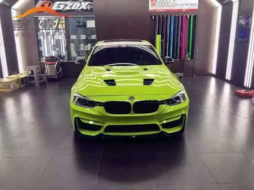武漢汽車改色膜艾利熒光綠/汽車改色貼膜年審能過嗎/車身改色貼膜對車漆有傷害嗎/武漢專業(yè)車身改色貼膜店