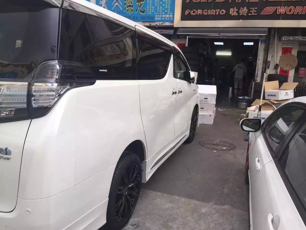 19寸 WORK  裝車(chē)， 油電混合埃爾法