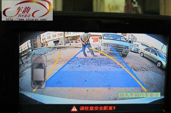 奧迪Q3原車屏幕升級手寫導(dǎo)航和360°全景泊車系統(tǒng)、行車記錄儀{汕頭潮南峽山車韻汽車影音}