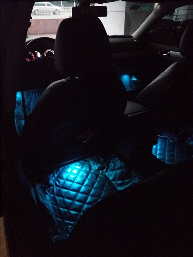 新款炫彩地毯腳墊智能氛圍燈 可手機(jī)控制 支持爆閃呼吸——清風(fēng)車影燈改