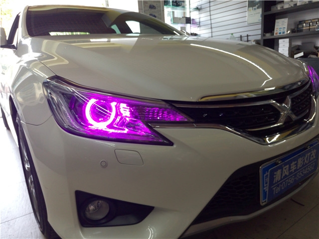 豐田新銳志車燈升級 智能炫彩天使眼支持爆閃 呼吸 律動——清風(fēng)車影燈改