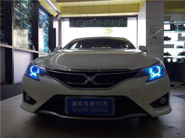 豐田新銳志車燈升級 智能炫彩天使眼支持爆閃 呼吸 律動——清風(fēng)車影燈改