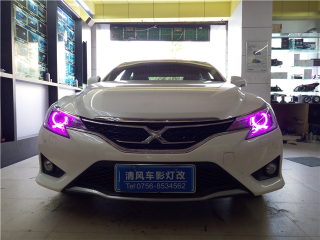 豐田新銳志車燈升級 智能炫彩天使眼支持爆閃 呼吸 律動——清風(fēng)車影燈改