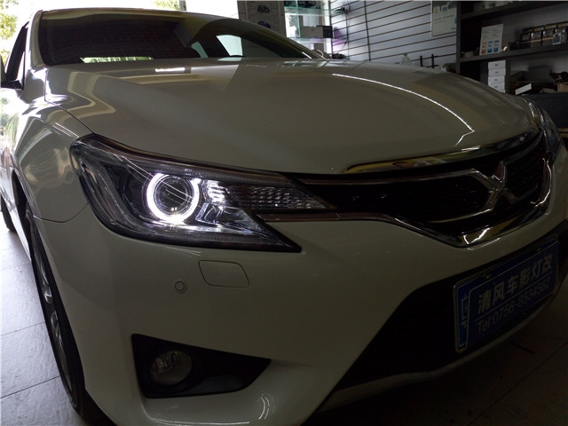 豐田新銳志車燈升級 智能炫彩天使眼支持爆閃 呼吸 律動——清風(fēng)車影燈改