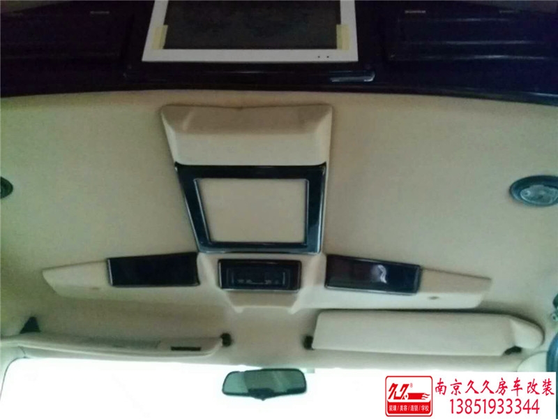 道奇公羊房車改裝商務(wù)車改裝翻新案例