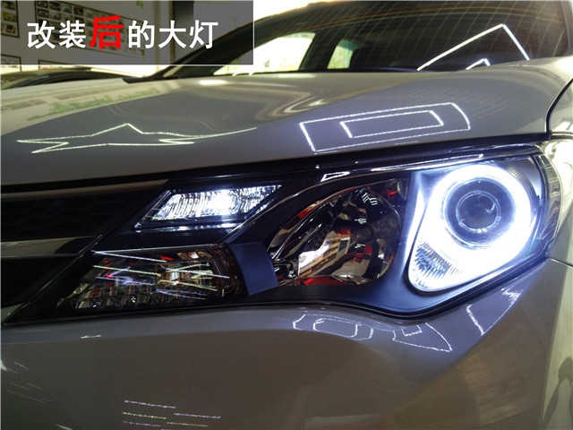 豐田RAV4車燈升級 Q5雙氙透鏡改裝 LED寶馬光導(dǎo)天使眼改裝——清風(fēng)車影燈改